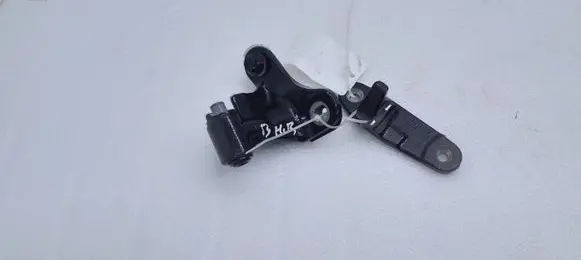 Mercedes-Benz B W246 W242 Front door upper hinge