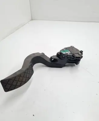 Seat Exeo (3R) Accelerator throttle pedal 8E1721523G 6PV00837505
