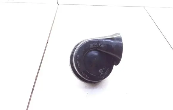 Skoda Fabia Mk1 (6Y) Horn signal 6Q0951221 E1000209