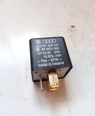 Audi A4 S4 B6 8E 8H Other relay 443951253AA 899574000 KL872810A