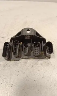 Mercedes-Benz E W213 Current control relay A0005459712