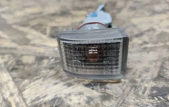 Opel Antara Front fender indicator light 96627151