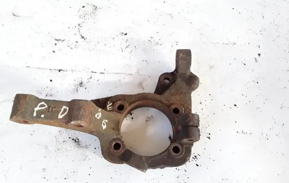 Hyundai Santa Fe Front wheel hub NOCODE