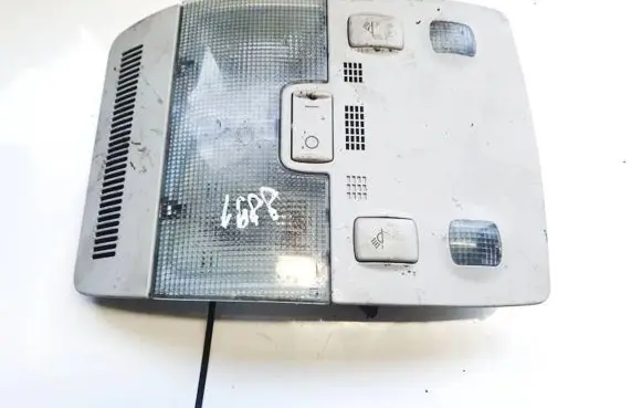 Audi A4 S4 B7 8E 8H Front seat light 8e0947565