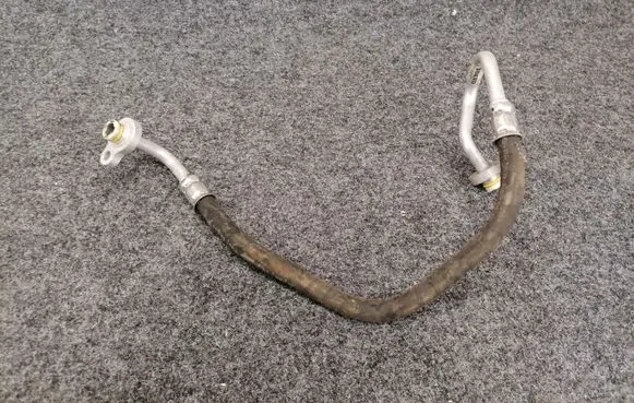 Volvo V60 Air conditioning (A/C) pipe/hose 31369331