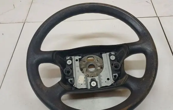 Volkswagen PASSAT B5 Steering wheel 