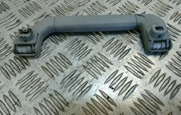 Volkswagen Touareg I Front interior roof grab handle 7L0857608A