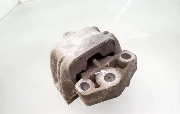 Ford Galaxy Engine mount bracket 7M3199555