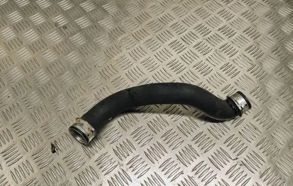 Mercedes-Benz E W212 Engine coolant pipe/hose A2045011582