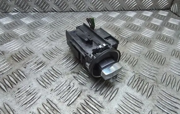 Volkswagen PASSAT B6 Ignition lock 3C0905843 3C0905843M 33303301