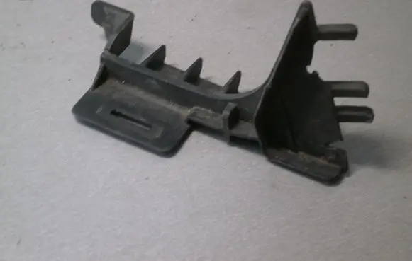 Hyundai Tucson JM Front bumper mounting bracket 865972E000