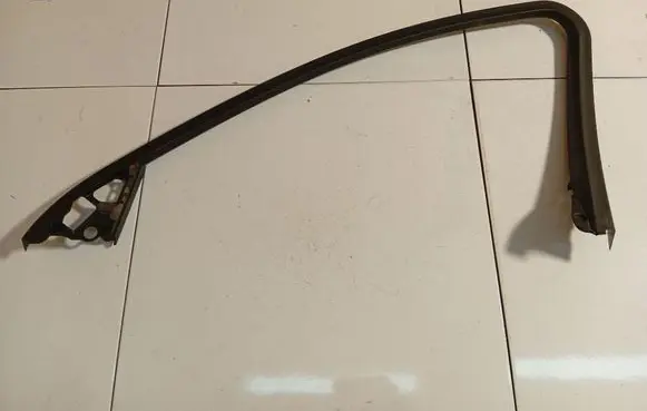 Opel Insignia A Other front door trim element 360583280