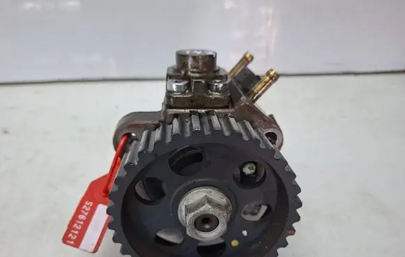 Opel Antara Fuel injection high pressure pump S27612121 0445010142