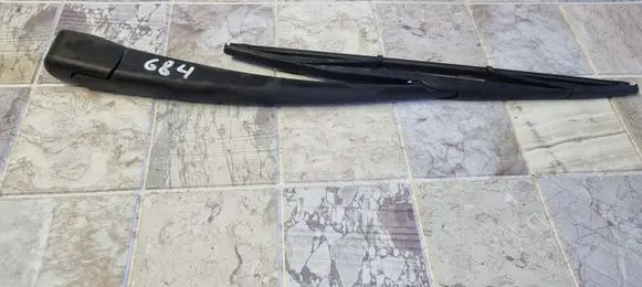 Mazda 3 I Rear wiper blade arm 33493