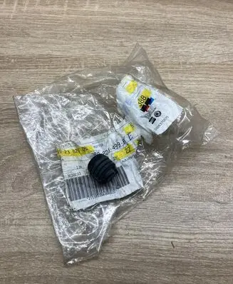 Volkswagen Tiguan Hood Support Bracket (s) 3B0823499B RUBBERSTOPER