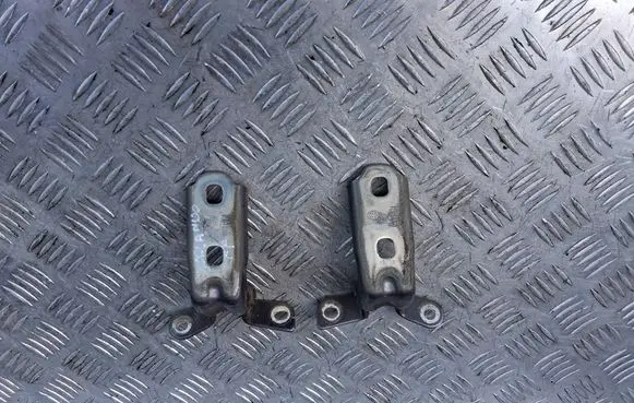 Chevrolet Orlando Front door hinges set 