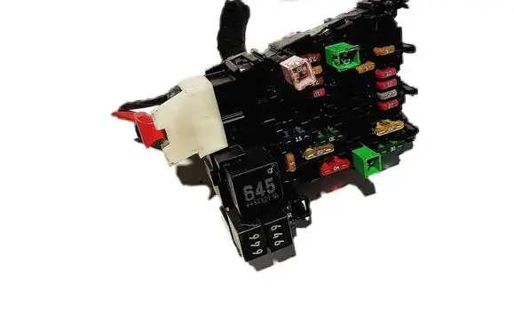 Volkswagen Tiguan Fuse module 5Q0937615C