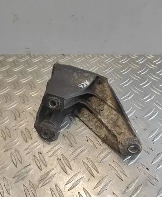 Audi A6 S6 C6 4F Engine mounting bracket 4F0199807