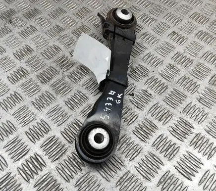 BMW 8 G14 Rear upper control arm/wishbone 6867537