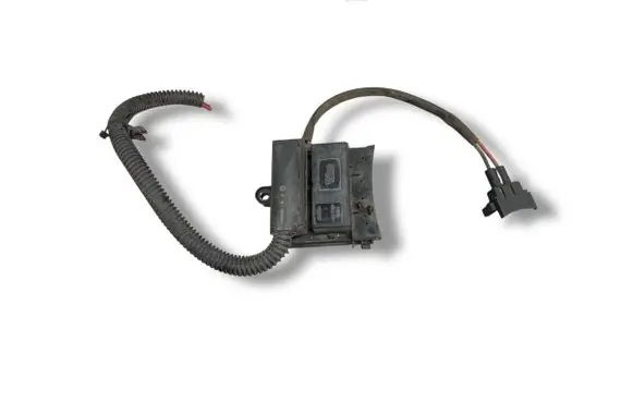 Coolant fan relay