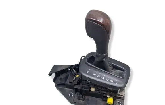 Volvo S80 Gear shifter/selector P08699384