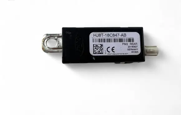 Ford Kuga II Aerial antenna amplifier HJ8T18C847AB