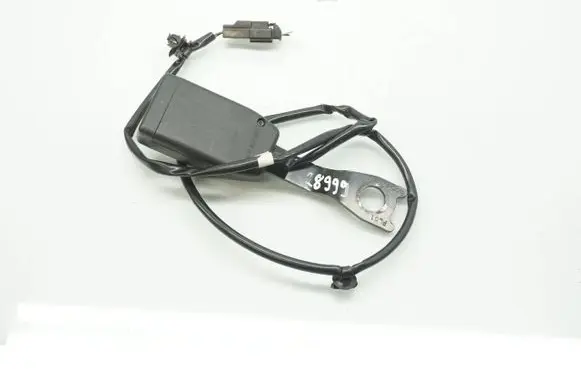 Front seatbelt buckle