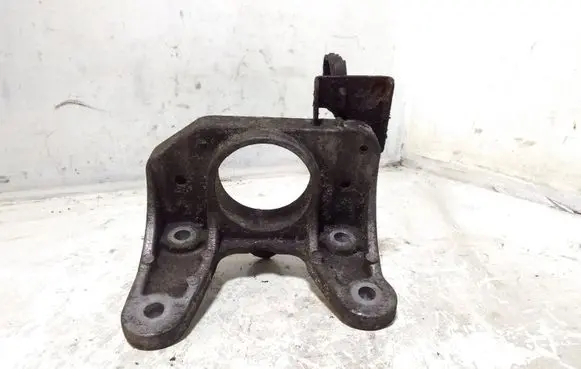 Nissan Primastar Gearbox mounting bracket 8200219372A 93850450