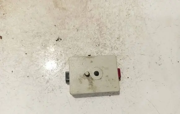 Antenna control unit