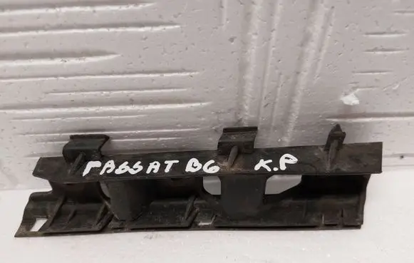 Volkswagen PASSAT B6 Front bumper mounting bracket 3C0807183