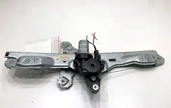Nissan Qashqai Rear door window regulator with motor 827004EA0A