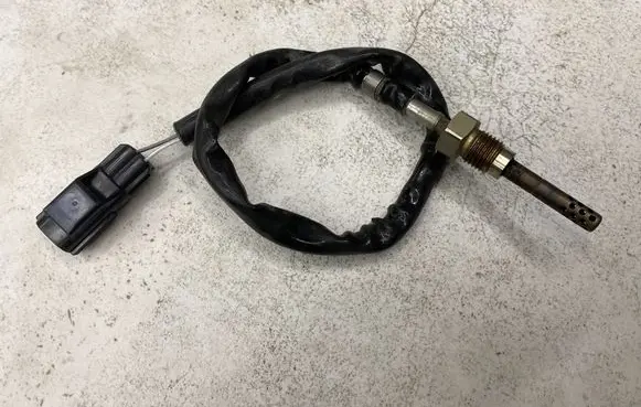 Volvo XC90 Exhaust gas temperature sensor 30751456A