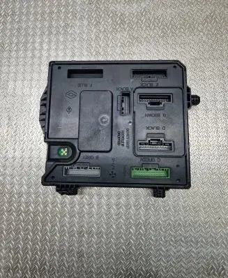Renault Megane III Comfort/convenience module 284B17288R 725849339 S180098501D