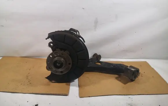 Volkswagen Golf Plus Front wheel hub spindle knuckle