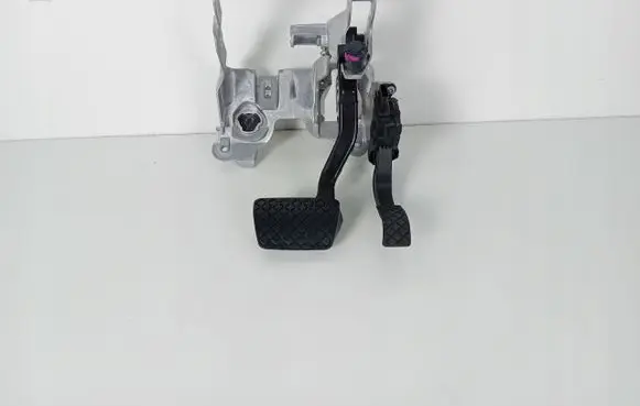 Audi A5 8T 8F Brake pedal 8K1721117