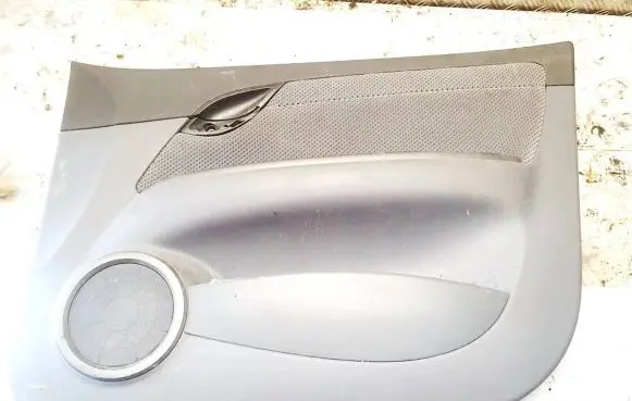 Mercedes-Benz C W203 Front door card panel trim x2800