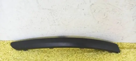 Ford Mondeo Mk III Front bumper splitter molding 3571-17E908-A