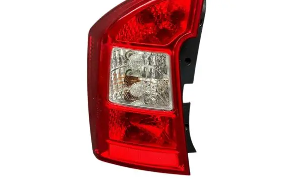 KIA Carens II Rear/tail lights 924011D0