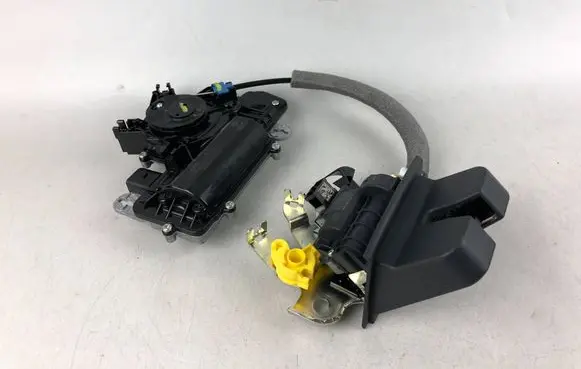 Skoda Kodiaq Tailgate/trunk/boot lift motor 5TA827887C 81A827506