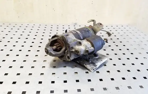 Audi A6 S6 C4 4A Starter motor 0331303162662