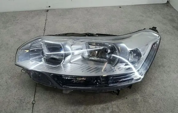 Citroen C5 Headlight/headlamp 085521128L