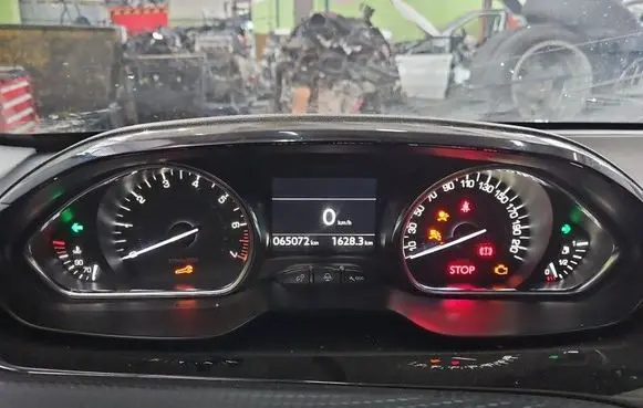 Peugeot 2008 I Speedometer (instrument cluster) 9824707380 IMPRK1552663