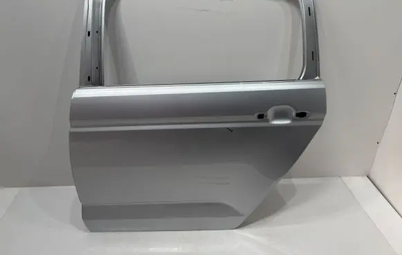 Volkswagen Touran III Rear door 