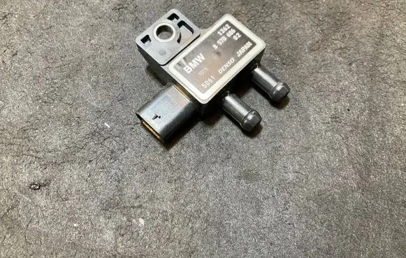 Exhaust gas pressure sensor
