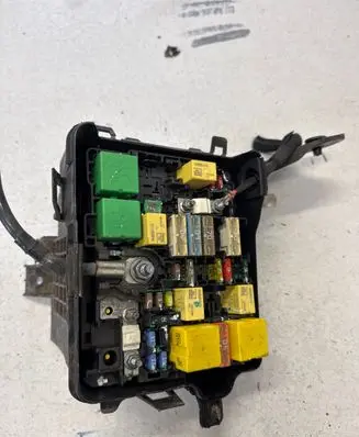 Peugeot 208 Fuse box set 452583604