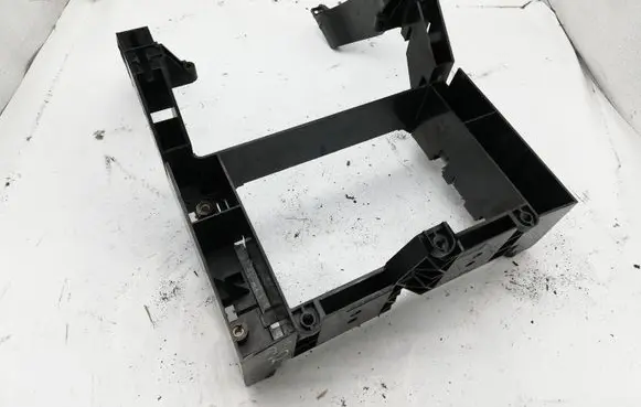Mercedes-Benz E W211 Other center console (tunnel) element A2116800134