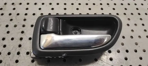 Subaru Legacy Front door interior handle