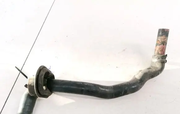 Audi A4 S4 B5 8D Engine coolant pipe/hose 8D0819371B