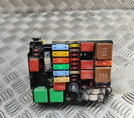 Jeep Avenger Fuse module 9804848580 52228203