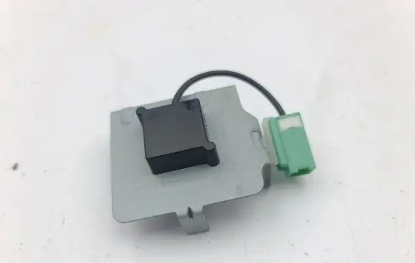 Mazda CX-7 Aerial GPS antenna EG2366DY0